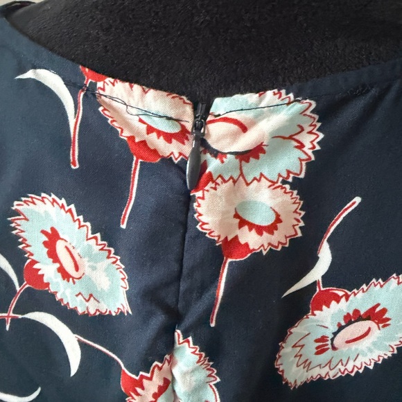 J. Crew Floral Navy & Red Faux Wrap Short Sleeve Zip Dress Size 6 - Picture 7 of 8